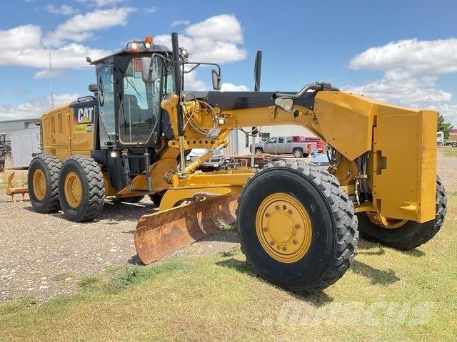 CAT 12M3 AWD Väghyvlar