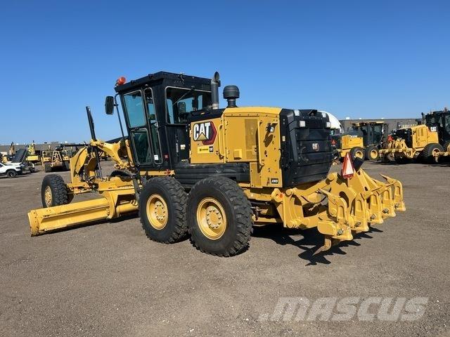 CAT 140 Väghyvlar