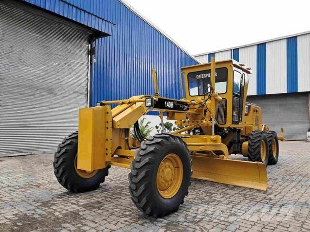 CAT 140H Väghyvlar