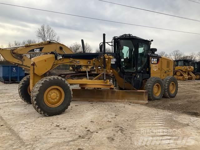 CAT 140M3 Väghyvlar