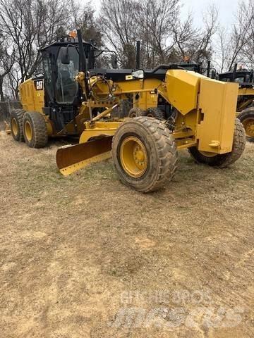 CAT 140M3 Väghyvlar