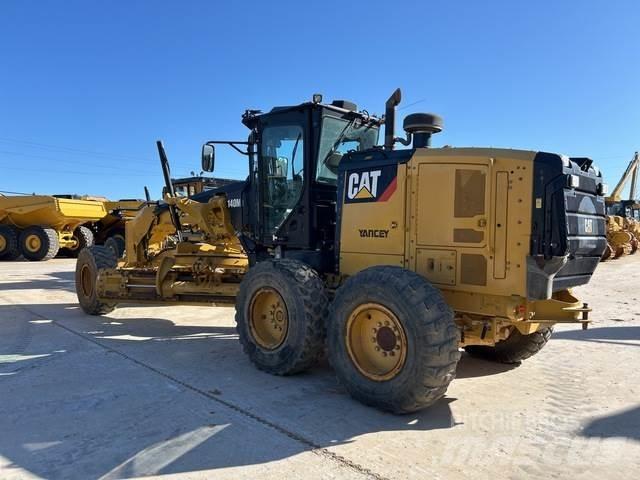 CAT 140M3 Väghyvlar