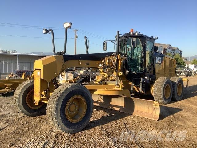 CAT 160M3 Väghyvlar