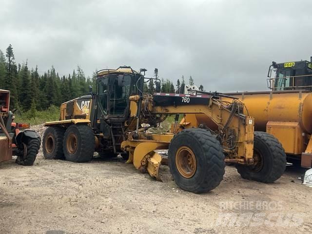CAT 16M Väghyvlar