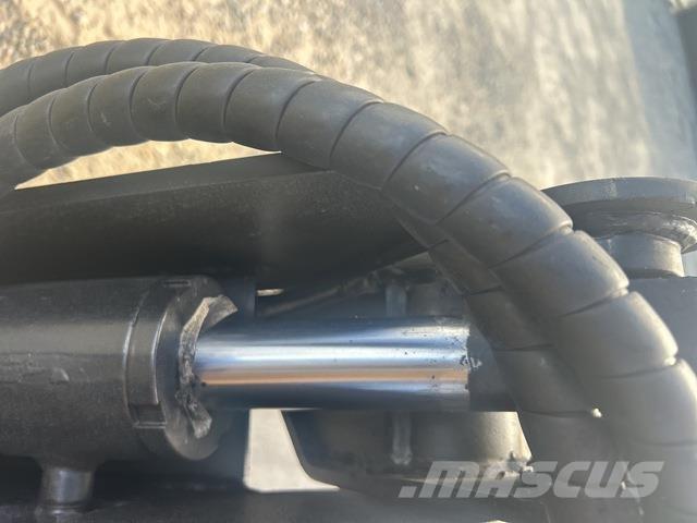 CAT 216B3 Kompaktlastare