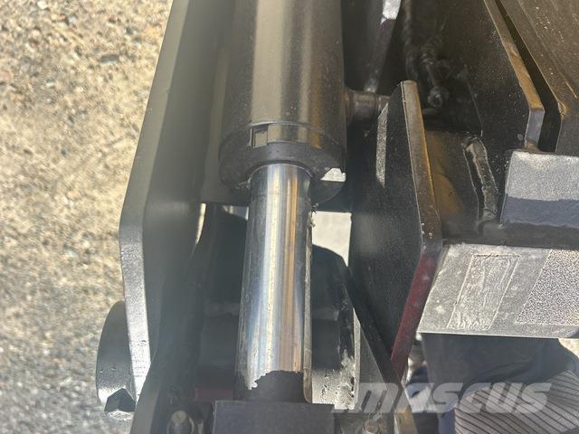 CAT 216B3 Kompaktlastare