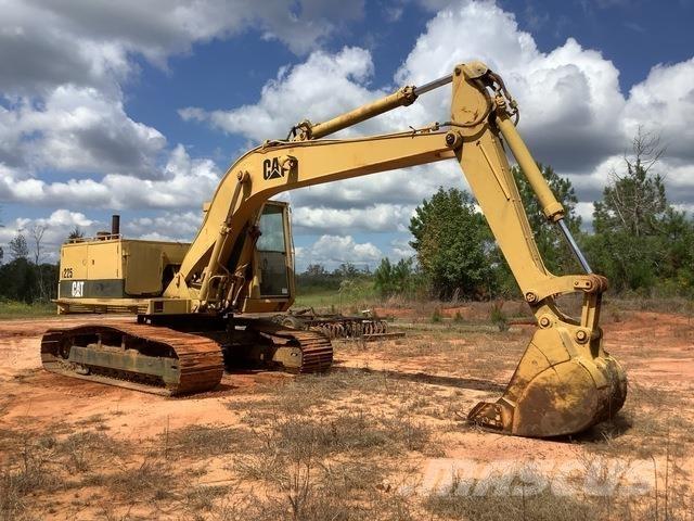 CAT 225 Bandgrävare