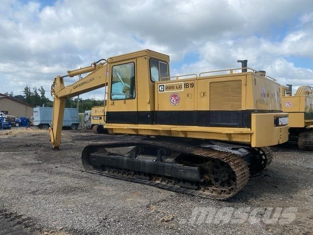 CAT 225 LC Bandgrävare