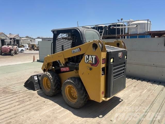 CAT 226D3 Kompaktlastare
