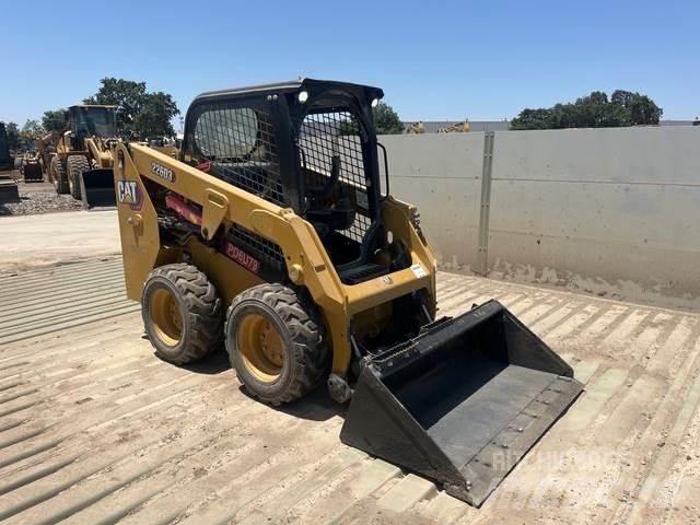 CAT 226D3 Kompaktlastare