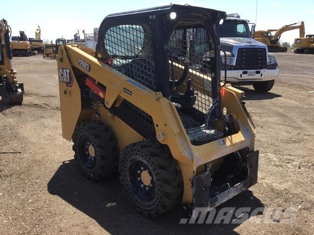 CAT 226D3 Kompaktlastare