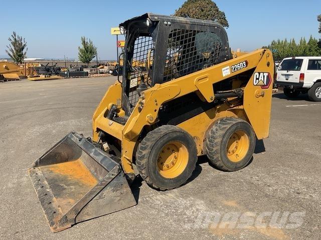 CAT 226D3 Kompaktlastare