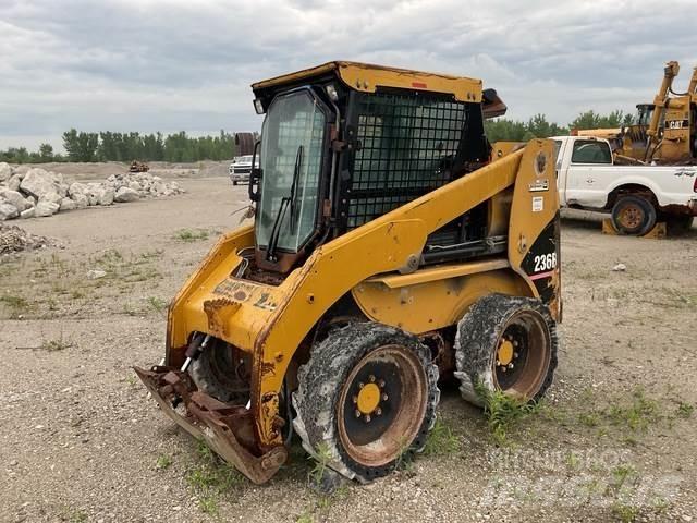 CAT 236B Kompaktlastare