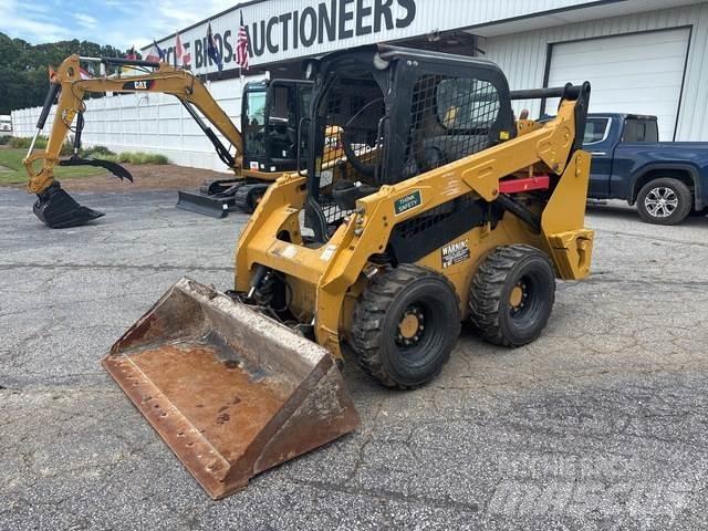 CAT 242D Kompaktlastare