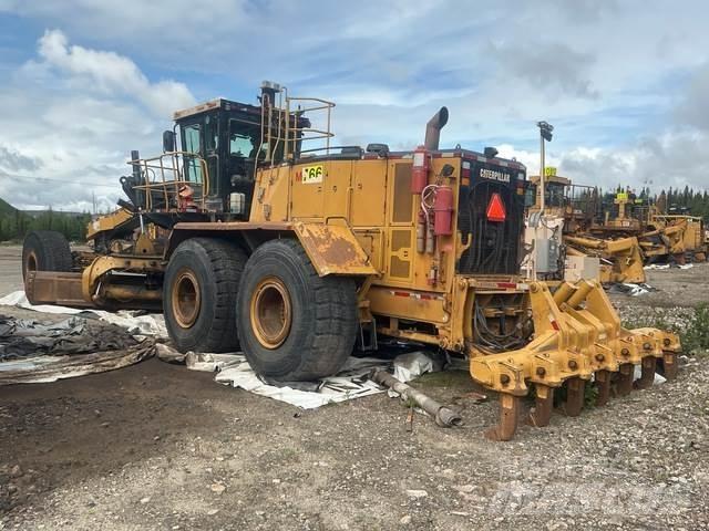 CAT 24M Väghyvlar