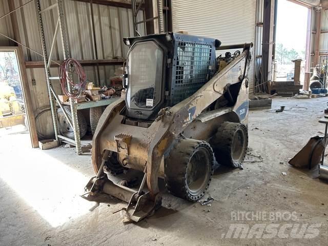 CAT 252B Kompaktlastare