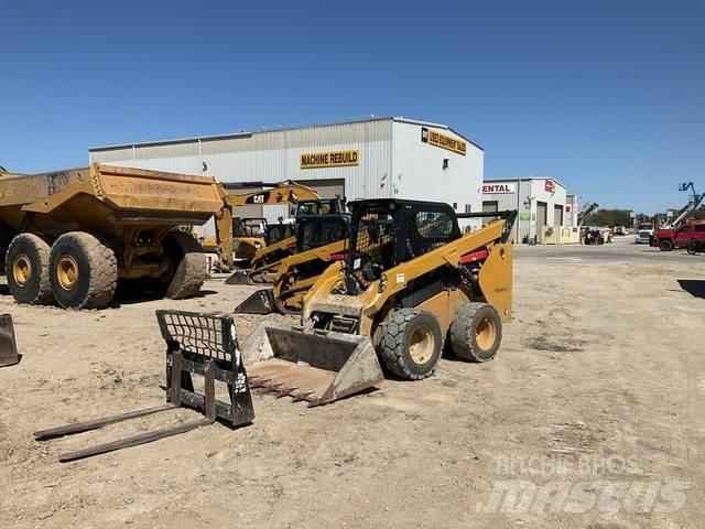 CAT 262D3 Kompaktlastare