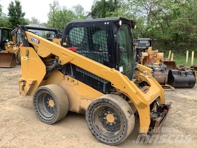 CAT 272D3 Kompaktlastare