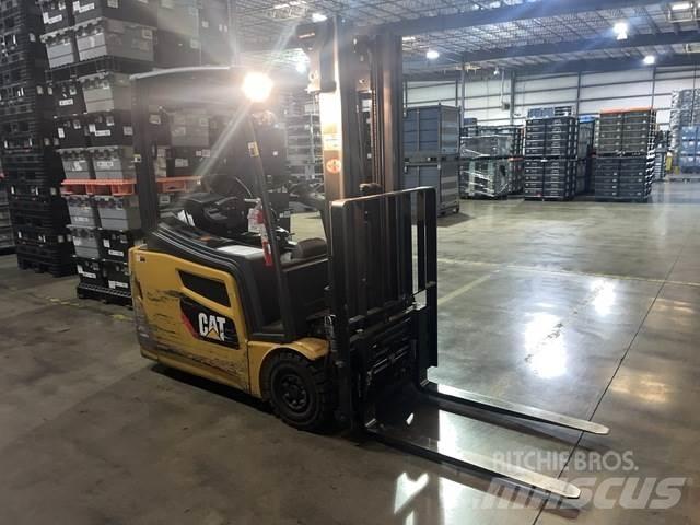 CAT 2ET3000 Elmotviktstruckar