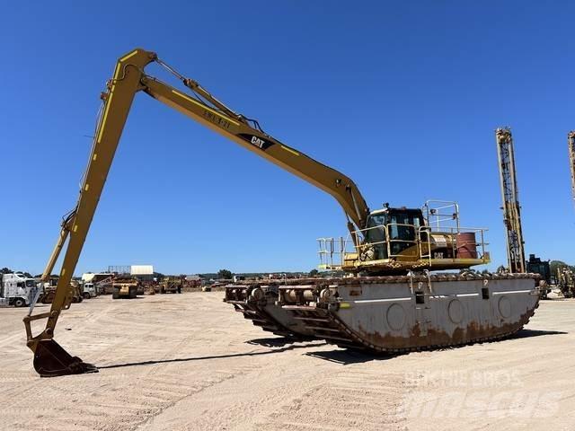 CAT 320D Bandgrävare