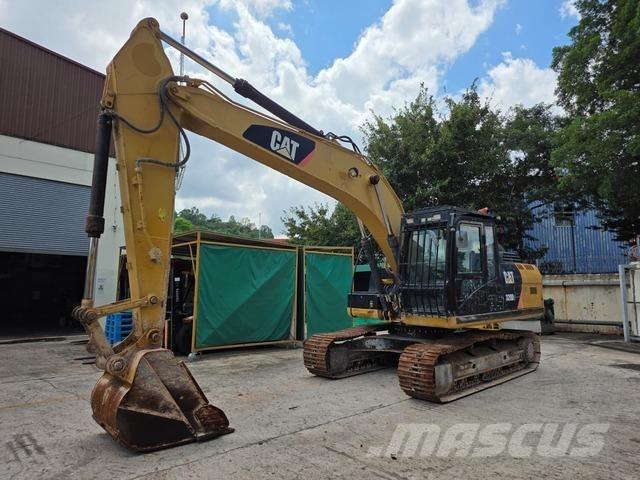 CAT 320D2 Bandgrävare