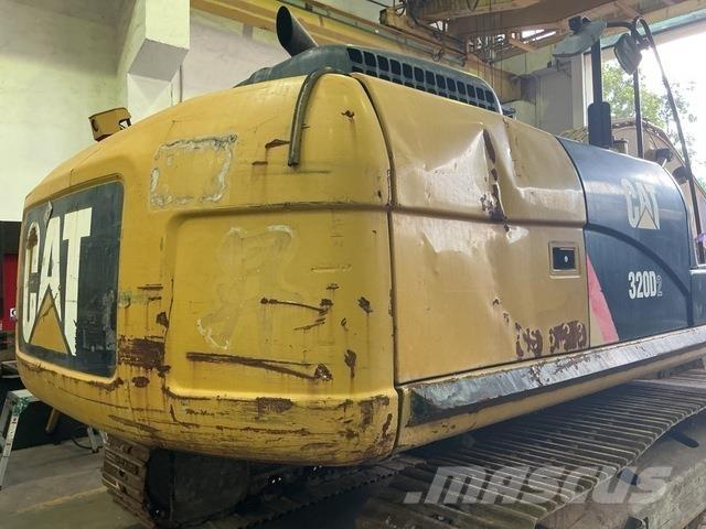CAT 320D2 Bandgrävare