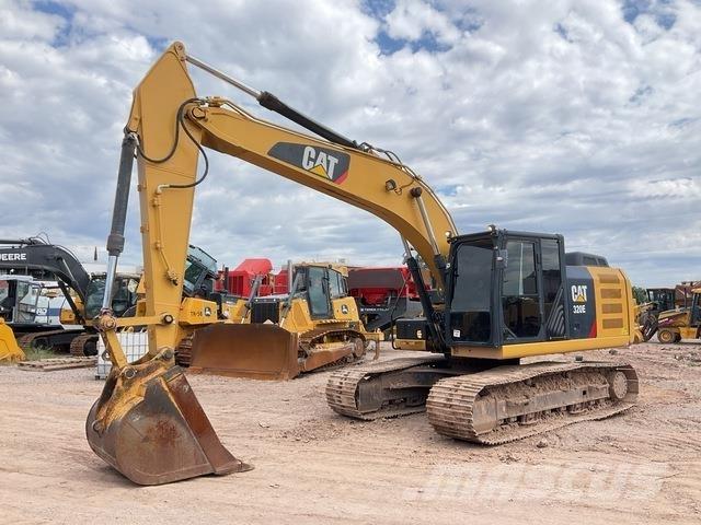 CAT 320E L Bandgrävare