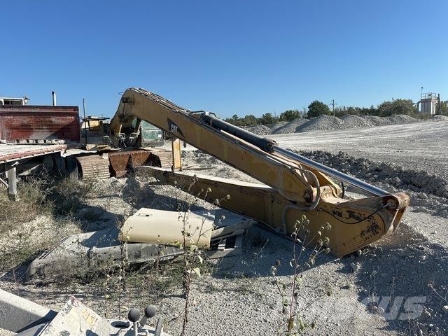 CAT 322C Bandgrävare