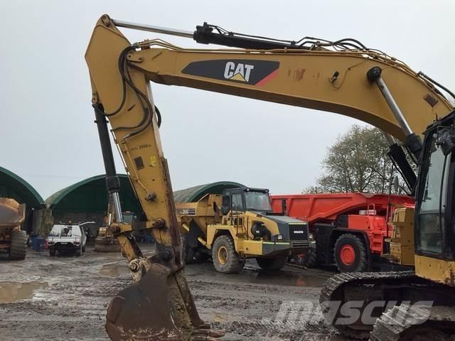 CAT 328D LCR Bandgrävare
