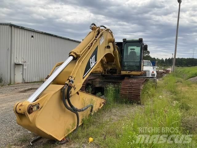 CAT 330D L Bandgrävare