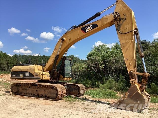 CAT 330D L Bandgrävare