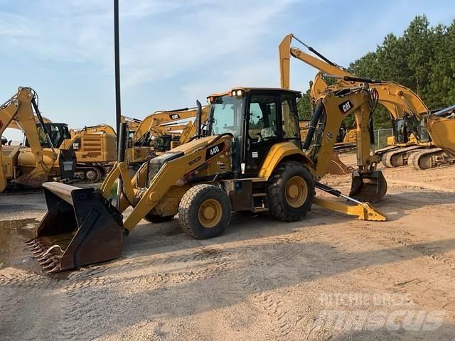 CAT 440 Grävlastare