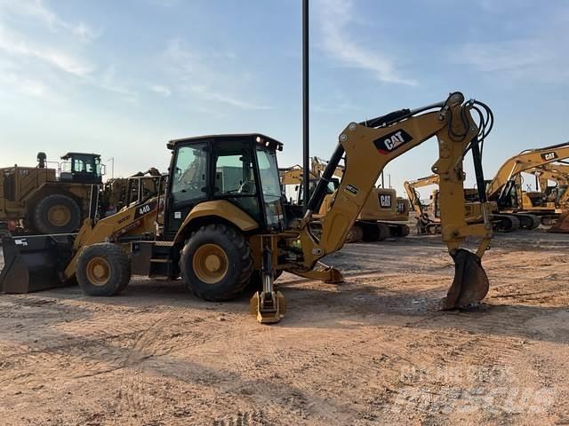 CAT 440 Grävlastare