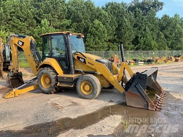 CAT 440 Grävlastare