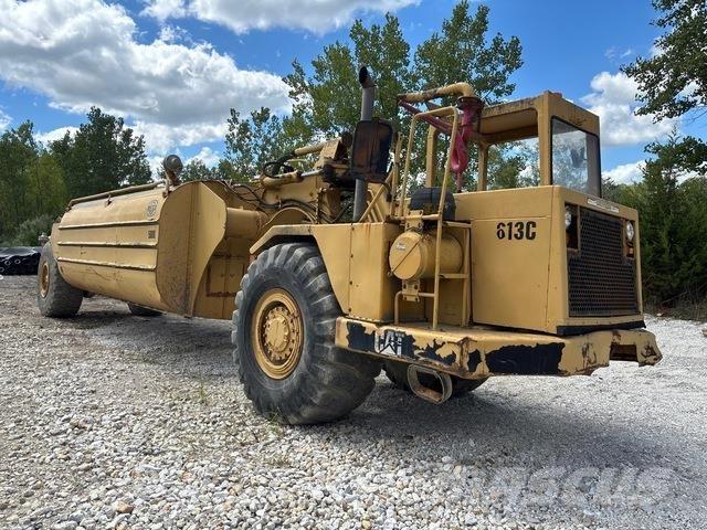 CAT 613C Vattentankbilar