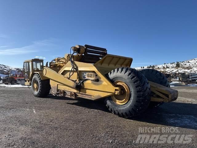 CAT 621 Schaktvagnar