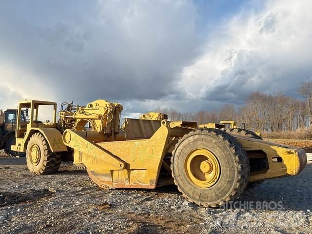 CAT 621B Schaktvagnar