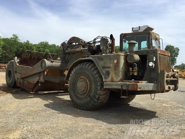 CAT 621B MIL Schaktvagnar