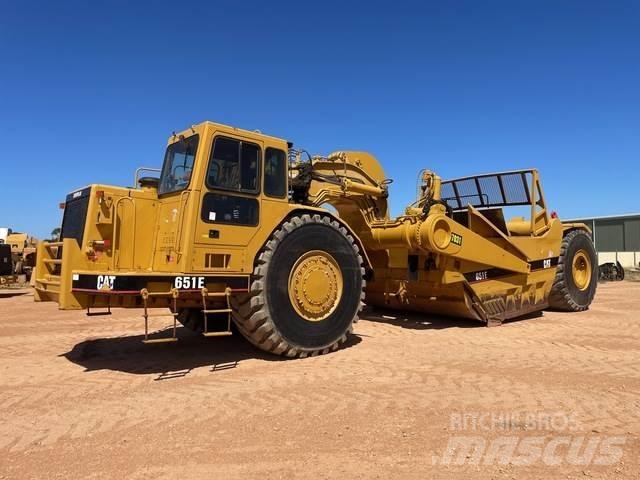 CAT 651E Schaktvagnar