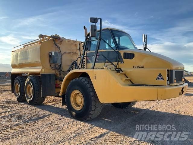 CAT 735 Vattentankbilar