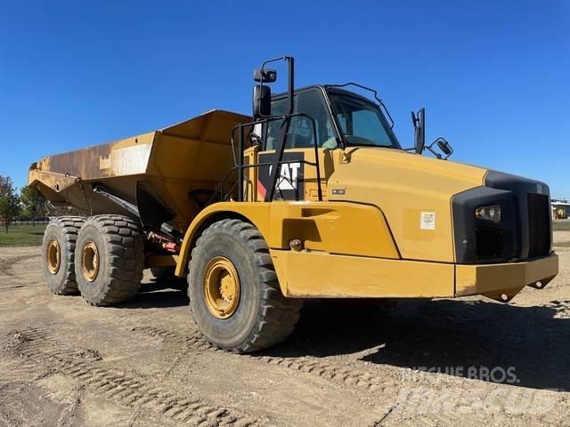 CAT 740B Midjestyrd dumper