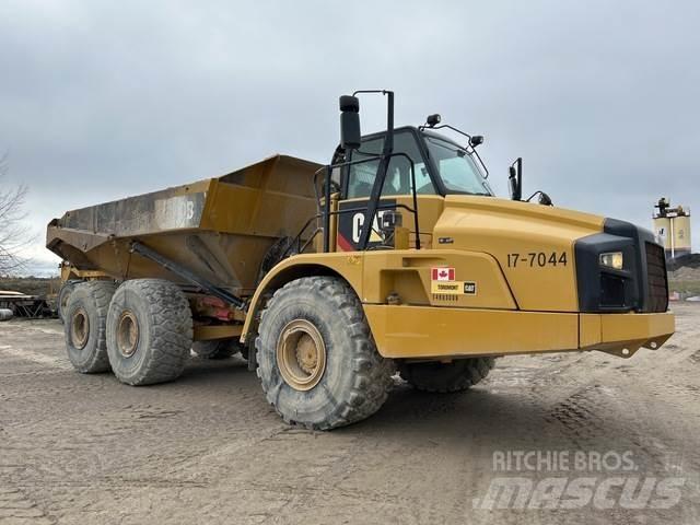CAT 740B Midjestyrd dumper