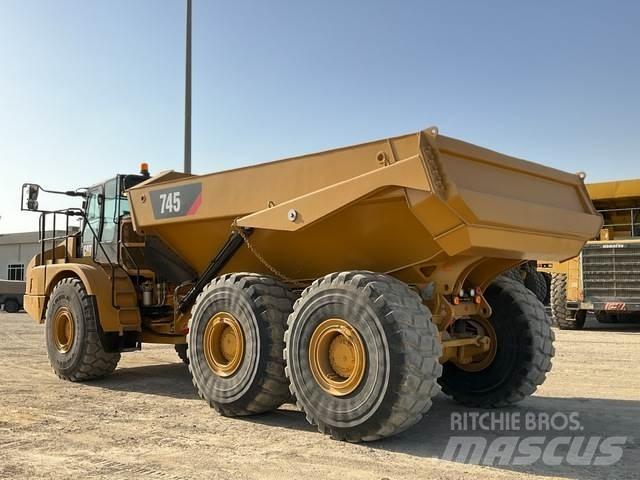 CAT 745 Midjestyrd dumper