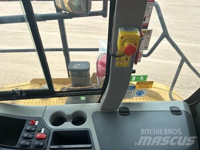 CAT 745 Midjestyrd dumper