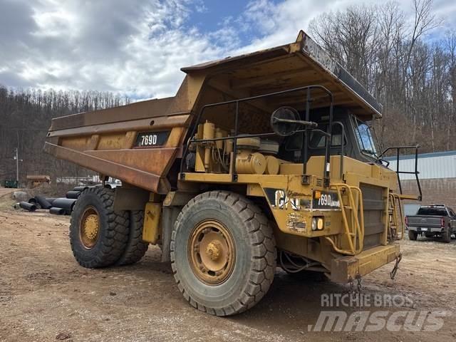CAT 769D Midjestyrd dumper