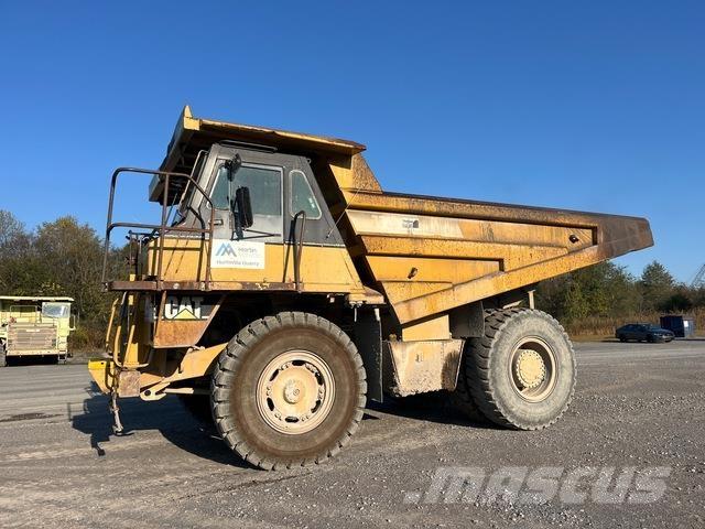 CAT 771D Midjestyrd dumper