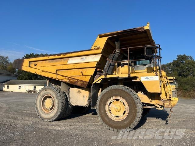 CAT 771D Midjestyrd dumper
