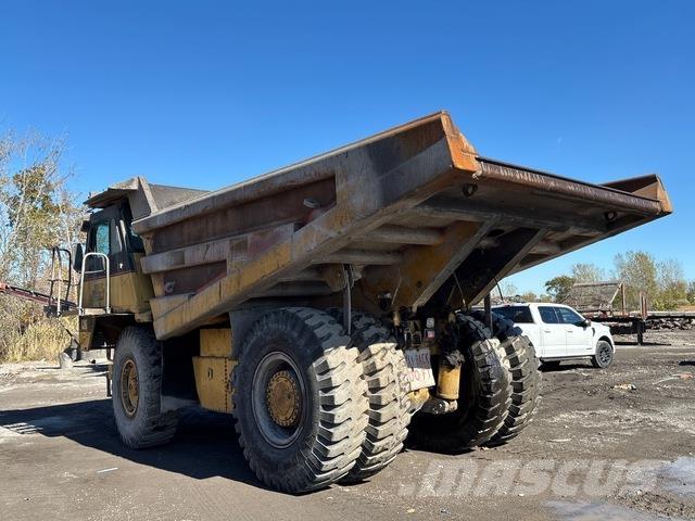 CAT 771D Midjestyrd dumper