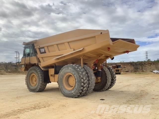 CAT 773E Midjestyrd dumper