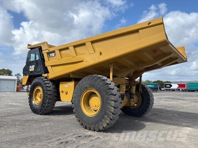 CAT 773E Midjestyrd dumper